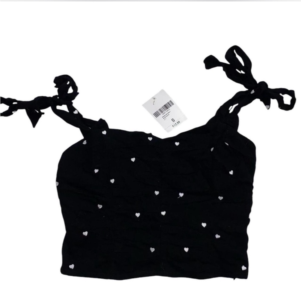 women’s heart pattern top with bows